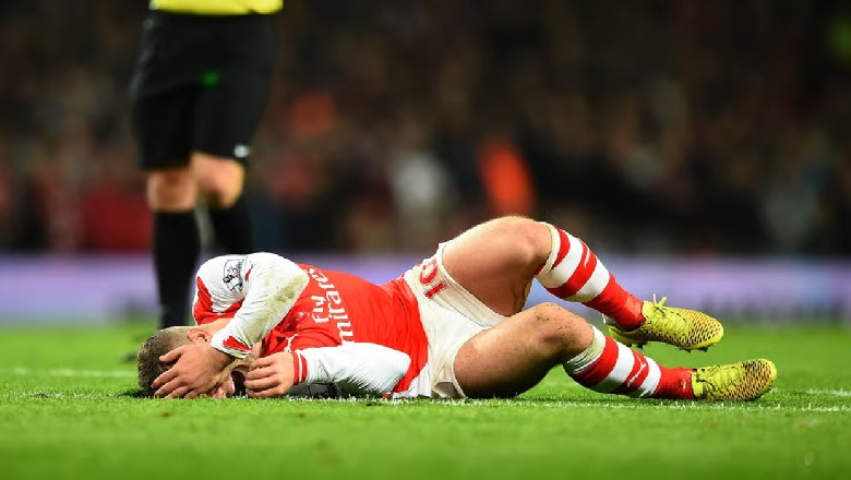 10 football players careers ruined by injury: A tragic Ronaldo case and Real Madrid&rsquo;s worst signing - Ảnh 1