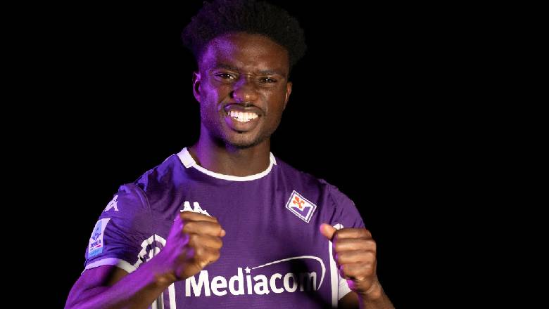 Top 10 shortest football players in history: A proud EURO champion; The 1.58m miracle - Ảnh 2