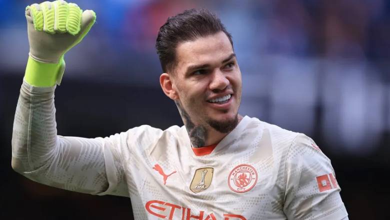 Who has the most Golden Glove awards in Premier League history? Top 10 goalkeepers with the most wins - Ảnh 2