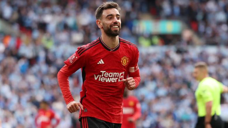 Who is the best midfielder in the Premier League 2023/24? Bruno and Odegaard battle for the top spot - Ảnh 1