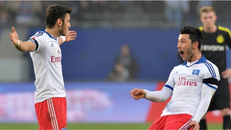 Best knuckleball goals in football history ever seen - Ảnh 2