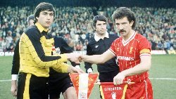 Top 10 biggest football fights in history: From Maradona’s infamous Barca‑Bilbao brawl to the ‘Battle of the Bridge’